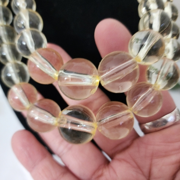 Vintage Clear Yellow Acrylic Bead Necklace Double Strand - Picture 5 of 7